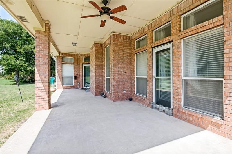 2828 S Lakeview Drive, Cedar Hill TX 75104 - Photo 13