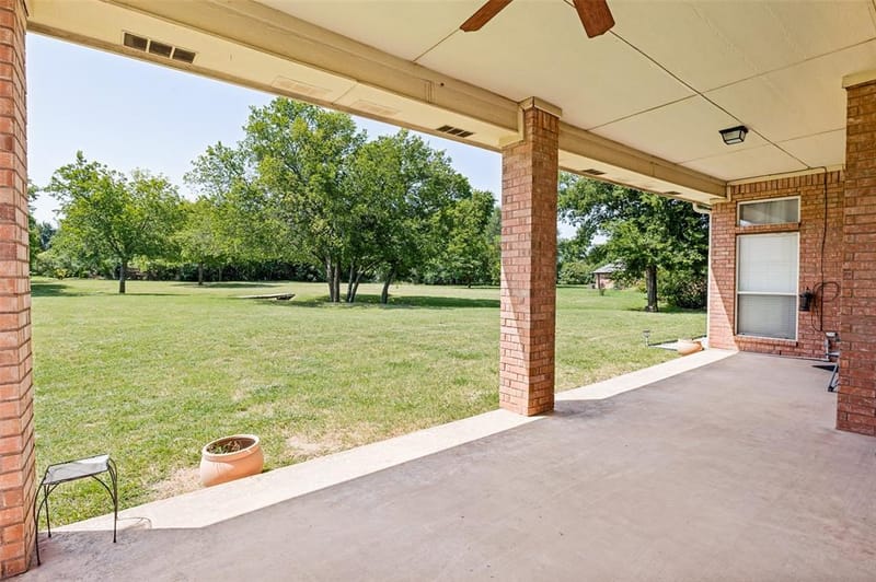 2828 S Lakeview Drive, Cedar Hill TX 75104 - Photo 14