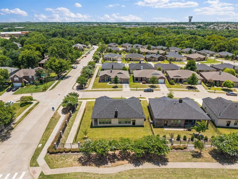 3700 Creek View Drive, McKinney TX 75071 - Photo 32