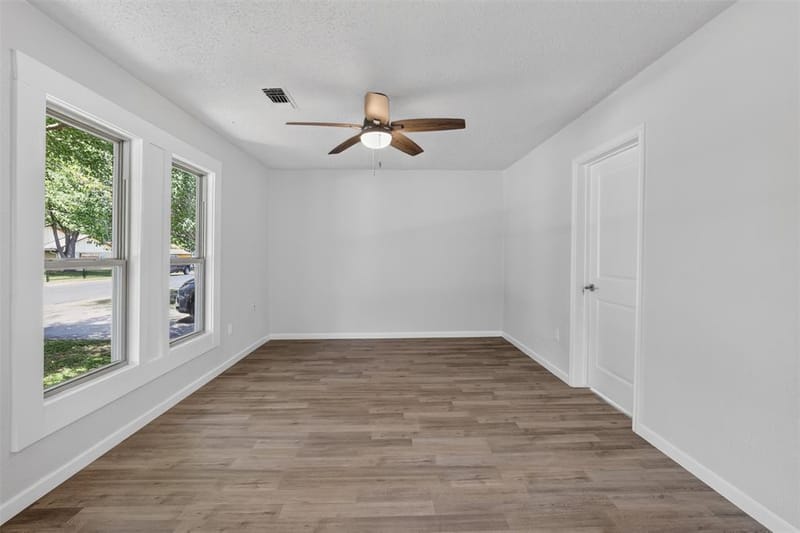924 Nolte Drive, Dallas TX 75208 - Photo 5