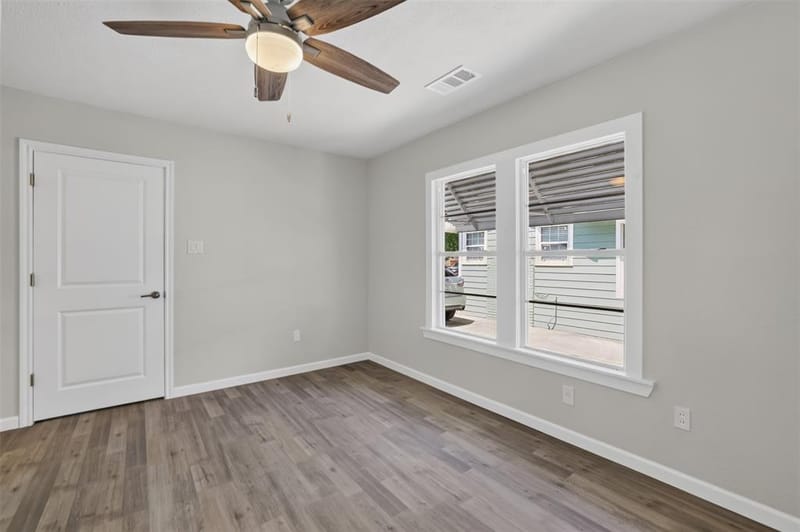 924 Nolte Drive, Dallas TX 75208 - Photo 15