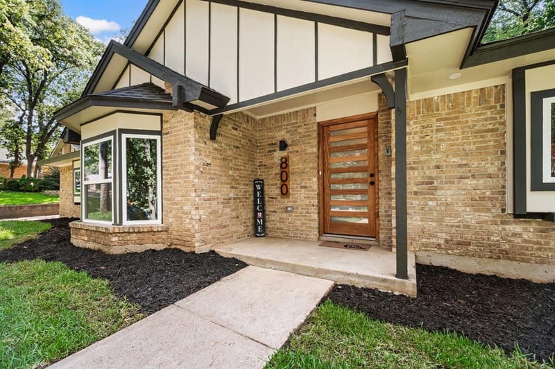 800 Tanglewood Lane, Arlington TX 76012 - Photo 2