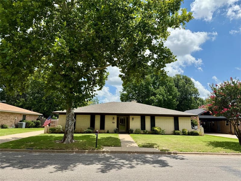 3005 Anthony Drive, Sherman TX 75092 - Photo 2