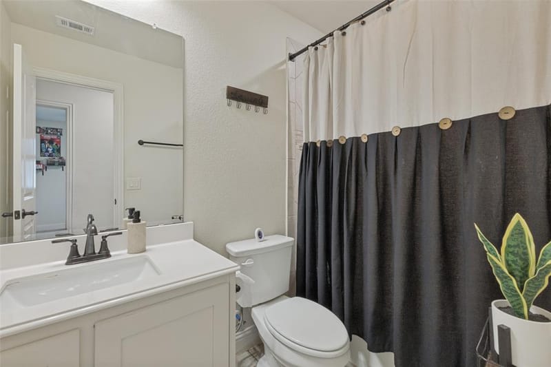 127 Woodlands Way, Balch Springs TX 75181 - Photo 8
