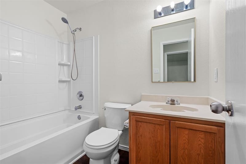 8421 River Bluffs Drive, Arlington TX 76002 - Photo 13