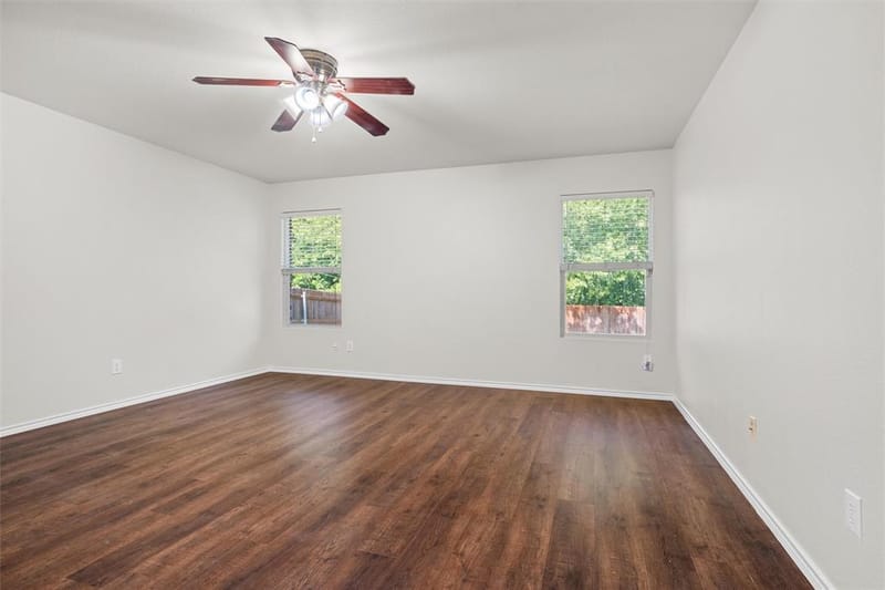 8421 River Bluffs Drive, Arlington TX 76002 - Photo 7