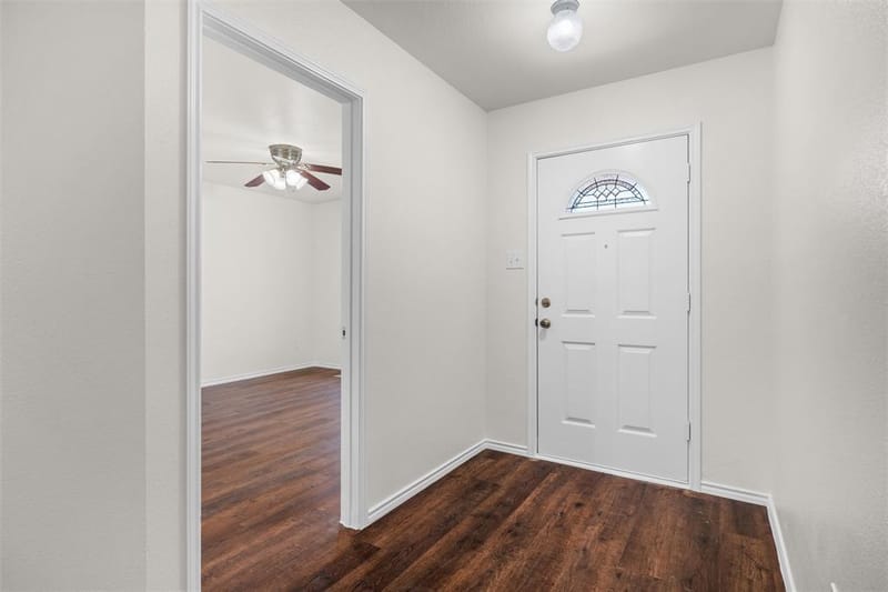 8421 River Bluffs Drive, Arlington TX 76002 - Photo 15