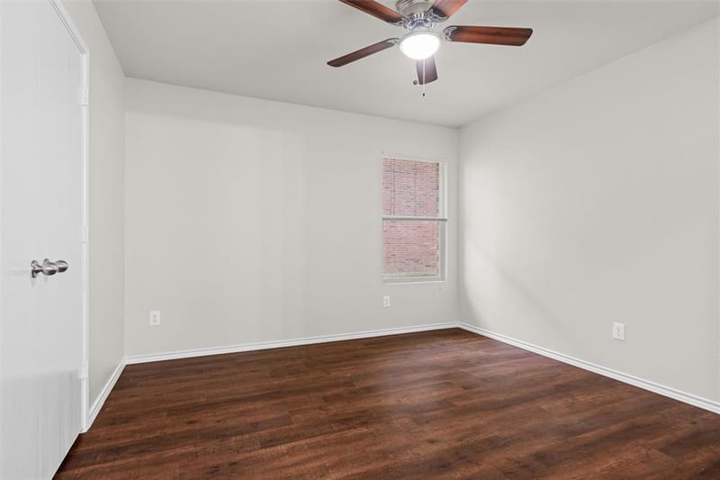 8421 River Bluffs Drive, Arlington TX 76002 - Photo 11