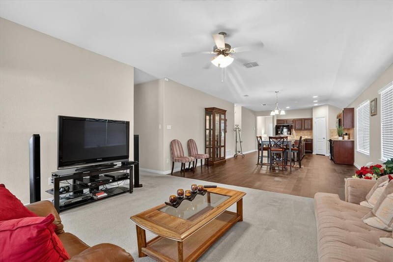 5104 Chatfield Place, Arlington TX 76017 - Photo 10