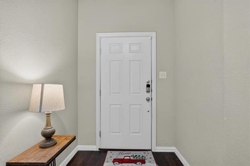 5104 Chatfield Place, Arlington TX 76017 - Photo 4