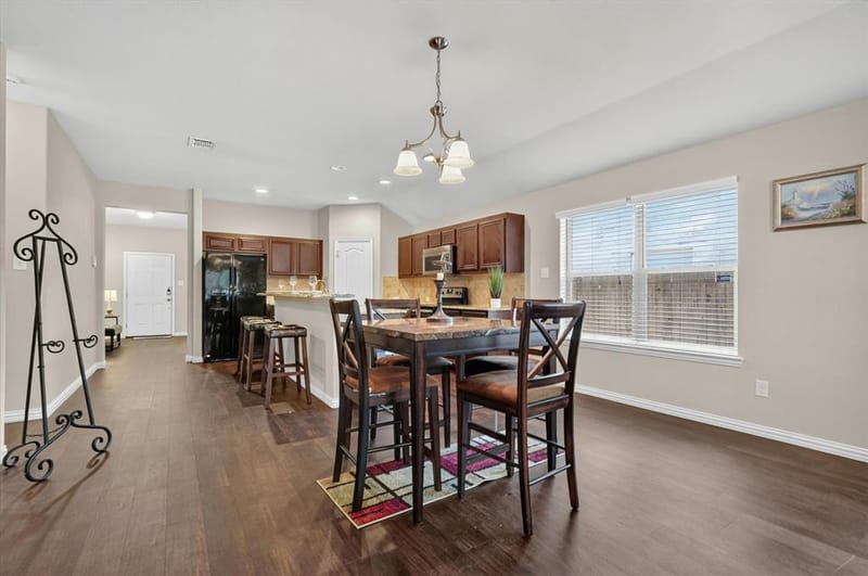5104 Chatfield Place, Arlington TX 76017 - Photo 8