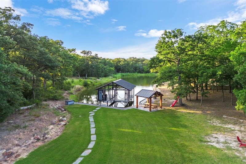 136 Private Road 197, Streetman TX 75859 - Photo 34
