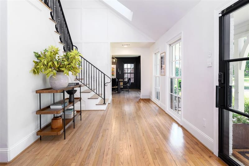 7702 Bryn Mawr Drive, Dallas TX 75225 - Photo 2