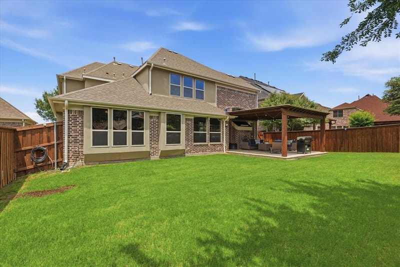 7821 Rosebank, The Colony TX 75056 - Photo 5