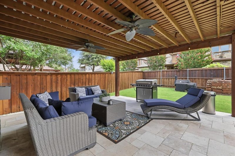 7821 Rosebank, The Colony TX 75056 - Photo 4