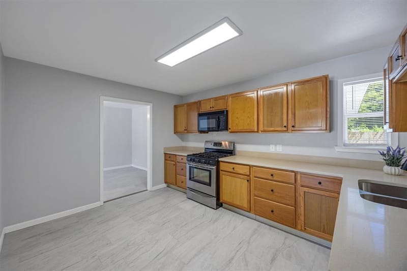 2647 Province Lane, Dallas TX 75228 - Photo 13