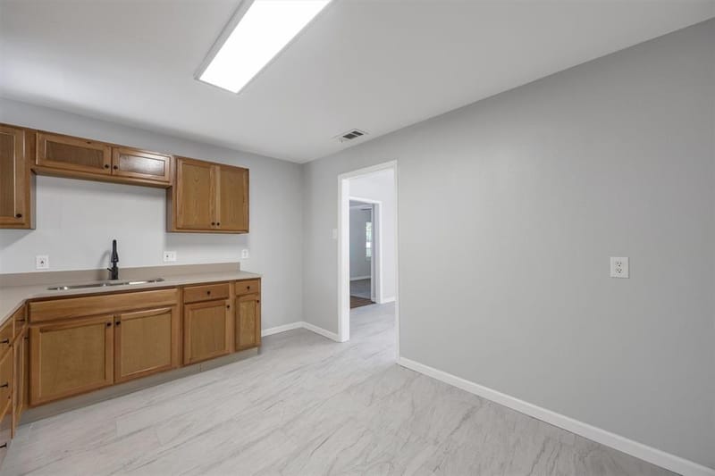 2647 Province Lane, Dallas TX 75228 - Photo 12