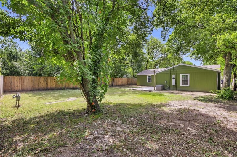 2647 Province Lane, Dallas TX 75228 - Photo 5