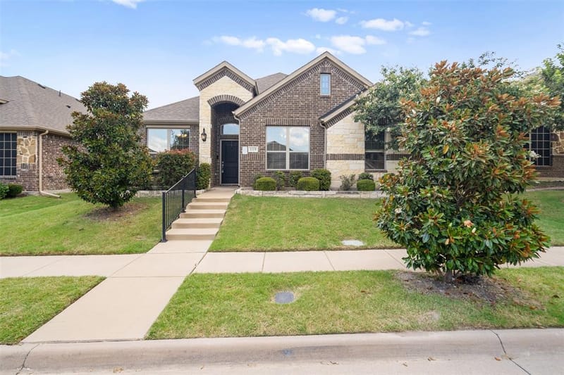 119 Happy Lane, Red Oak TX 75154 - Photo 2