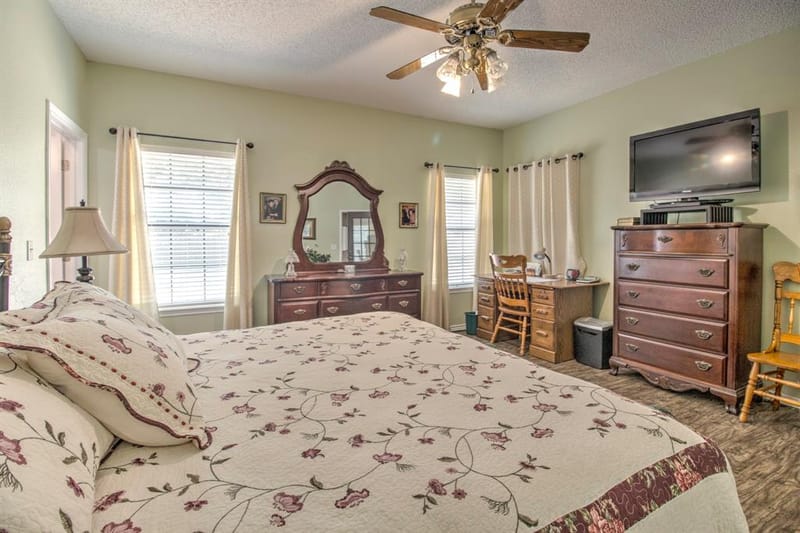 1219 Kiowa Drive E, Lake Kiowa TX 76240 - Photo 18