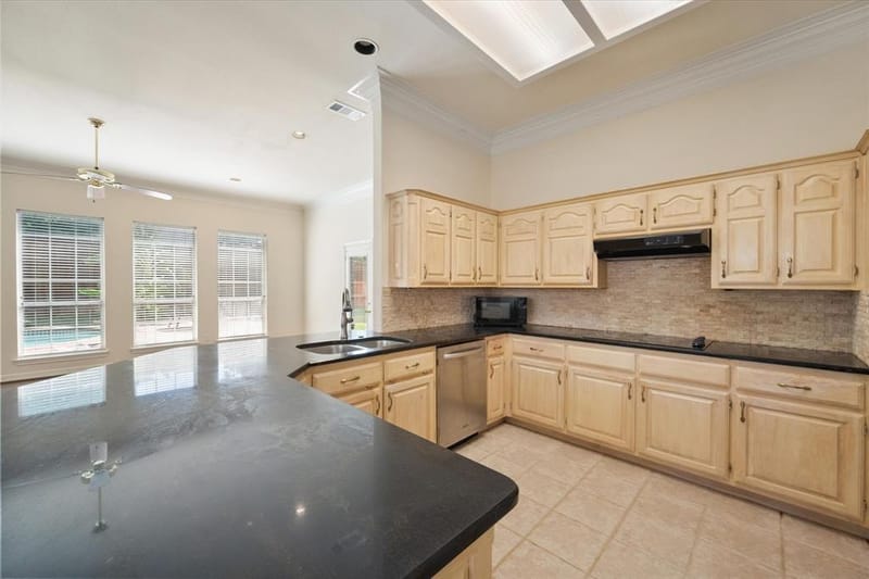 812 Turnberry Drive, Mansfield TX 76063 - Photo 17