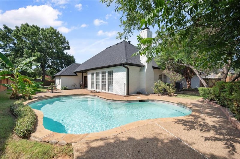 812 Turnberry Drive, Mansfield TX 76063