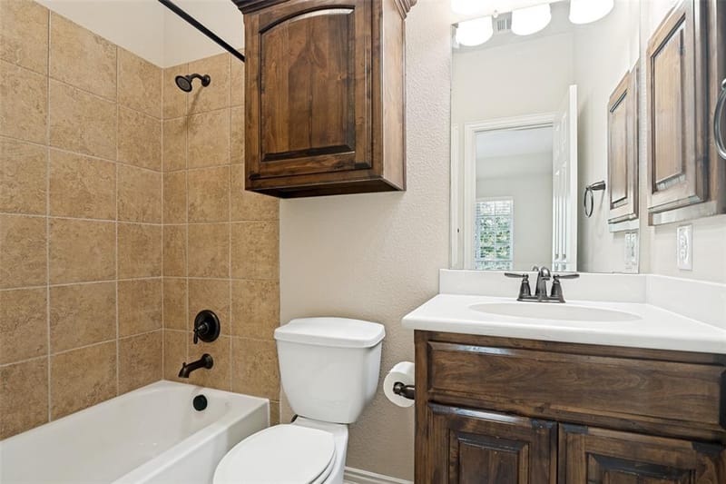 10715 Dixon Branch Drive, Dallas TX 75218 - Photo 20