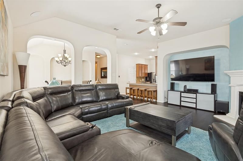 437 Castle Street, DeSoto TX 75115 - Photo 9