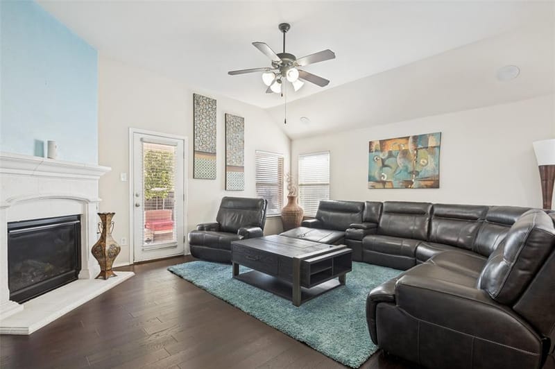 437 Castle Street, DeSoto TX 75115 - Photo 8