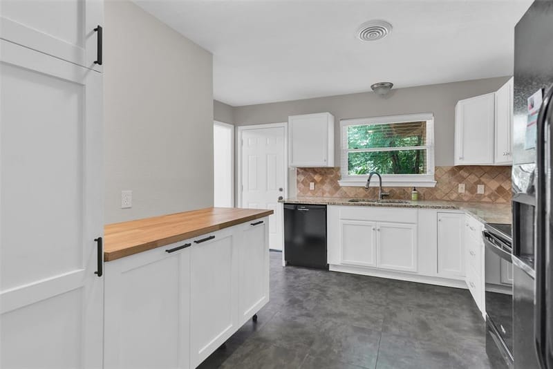 2209 Costa Mesa Drive, Dallas TX 75228 - Photo 11