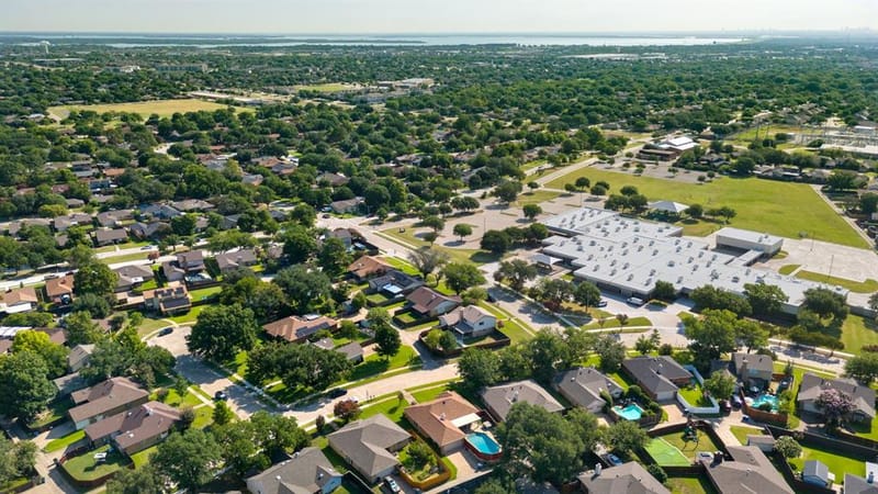 1810 Tiburon Bend, Lewisville TX 75067 - Photo 9