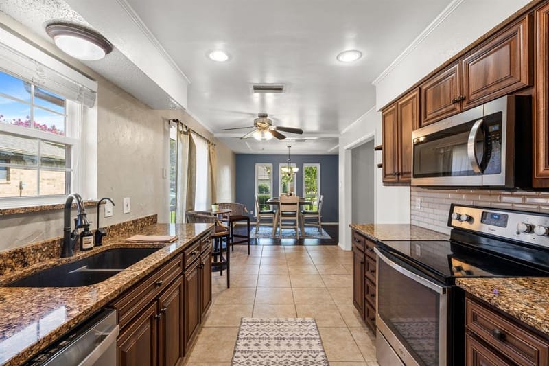 1810 Tiburon Bend, Lewisville TX 75067 - Photo 4