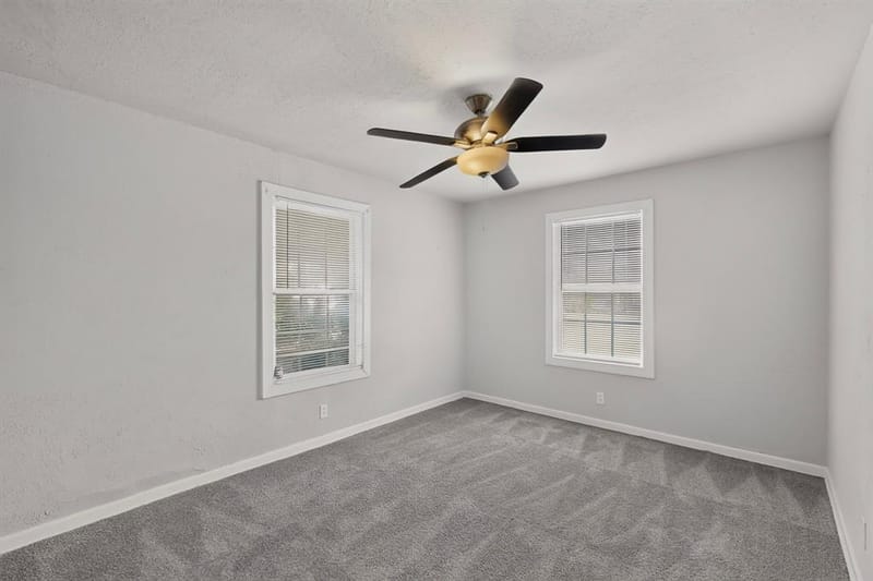 5573 Burton Avenue, Fort Worth TX 76119 - Photo 13