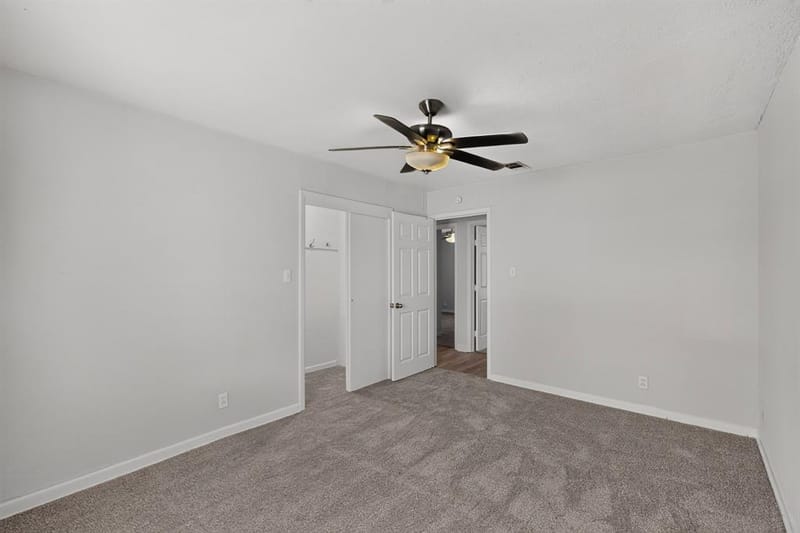5573 Burton Avenue, Fort Worth TX 76119 - Photo 16