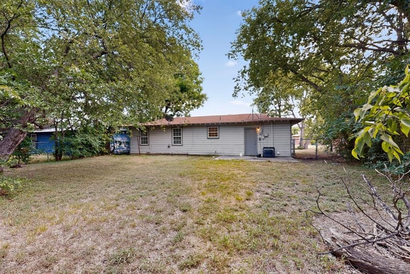 5573 Burton Avenue, Fort Worth TX 76119 - Photo 30
