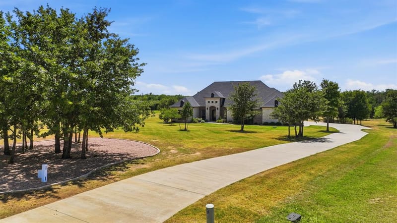 140 Rocky Run, Lipan TX 76462 - Photo 2