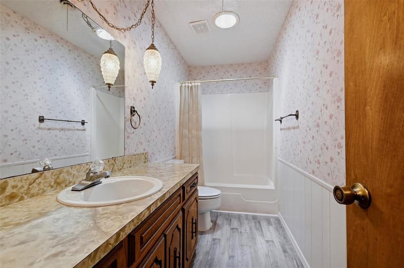 100 Mohican Trail, Lake Kiowa TX 76240 - Photo 22