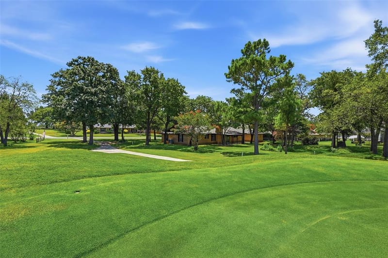 100 Mohican Trail, Lake Kiowa TX 76240 - Photo 28