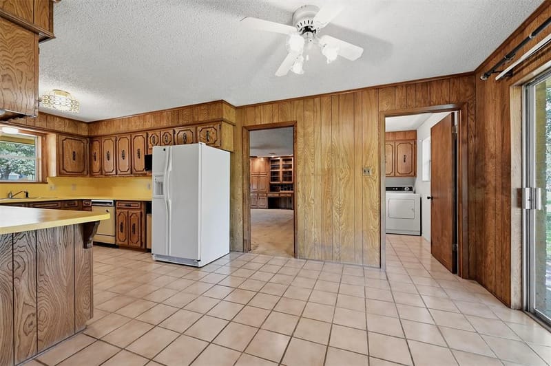 100 Mohican Trail, Lake Kiowa TX 76240 - Photo 9