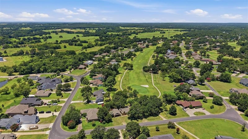 100 Mohican Trail, Lake Kiowa TX 76240 - Photo 34