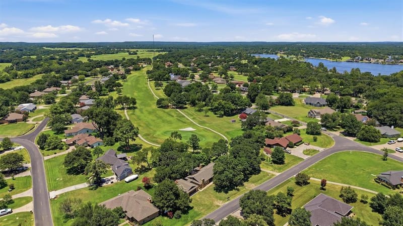100 Mohican Trail, Lake Kiowa TX 76240 - Photo 33
