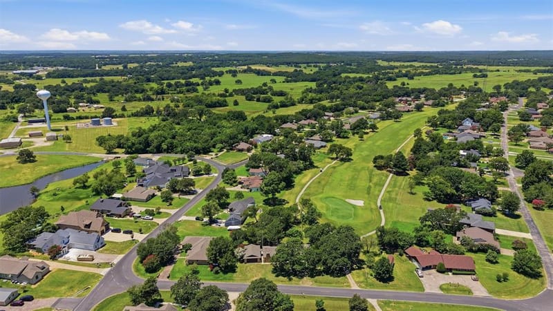 100 Mohican Trail, Lake Kiowa TX 76240 - Photo 35