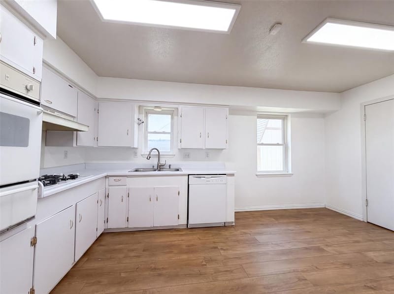 2008 Vickie Drive, Irving TX 75060 - Photo 2