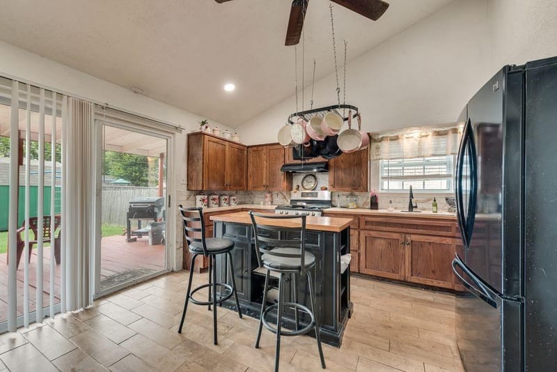 1604 Summit Street, Mesquite TX 75149 - Photo 9