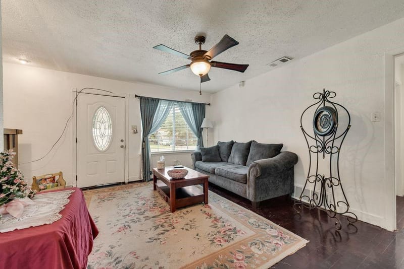 1604 Summit Street, Mesquite TX 75149 - Photo 4