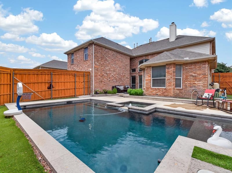 14731 Snowshill Drive, Frisco TX 75035 - Photo 2