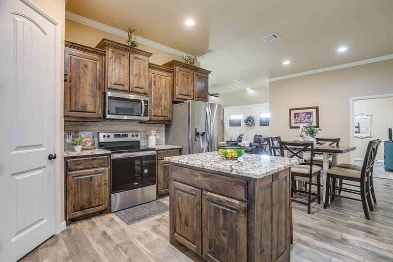 3207 Windcrest Drive, Granbury TX 76049 - Photo 6