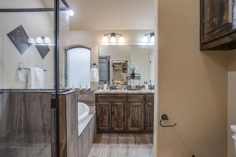 3207 Windcrest Drive, Granbury TX 76049 - Photo 22