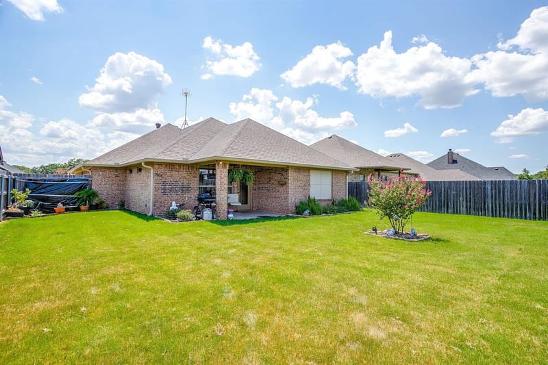 3207 Windcrest Drive, Granbury TX 76049 - Photo 32