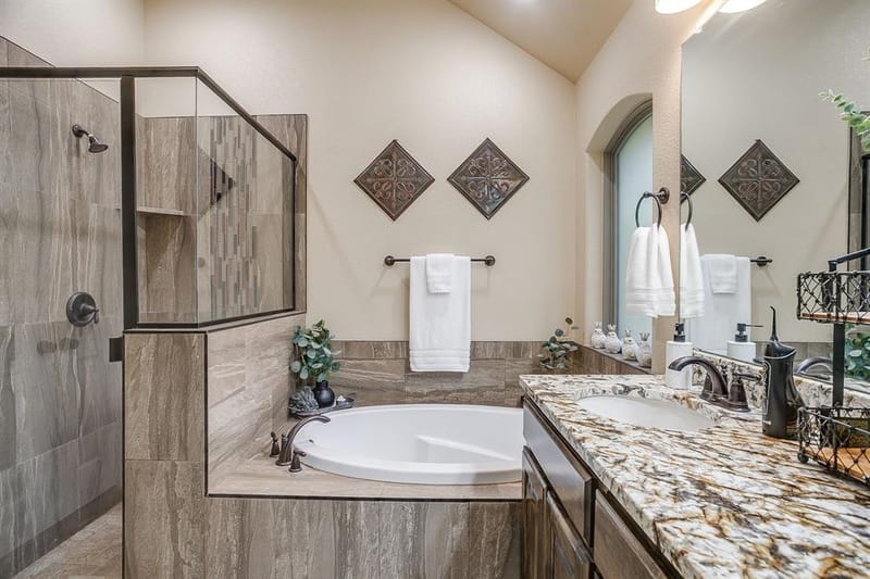 3207 Windcrest Drive, Granbury TX 76049 - Photo 20